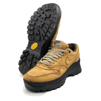 Nouveau look à ses Nike avec la semelle Bristol